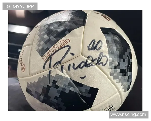 如何在足球比赛中成功要到球星签名的实用技巧与注意事项