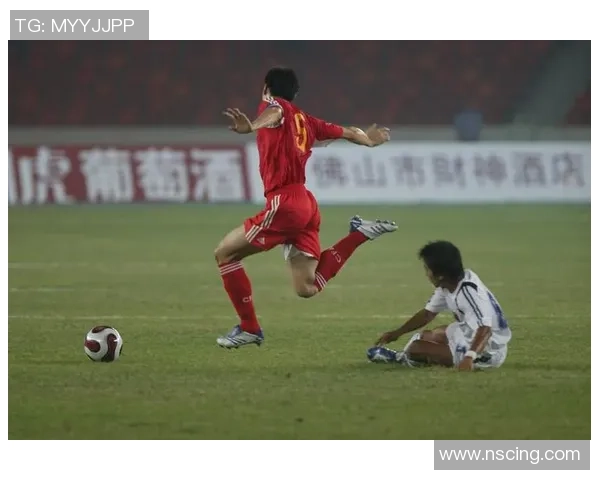 足球球星悲伤瞬间集锦:从胜利到失落,他们的泪水与坚持 足球球星悲伤瞬间集锦:从胜利到失落,他们的泪水与坚持